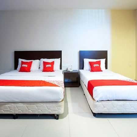 Oyo 89966 Green World Hotel @ Seri Putra Kajang Eksteriør billede