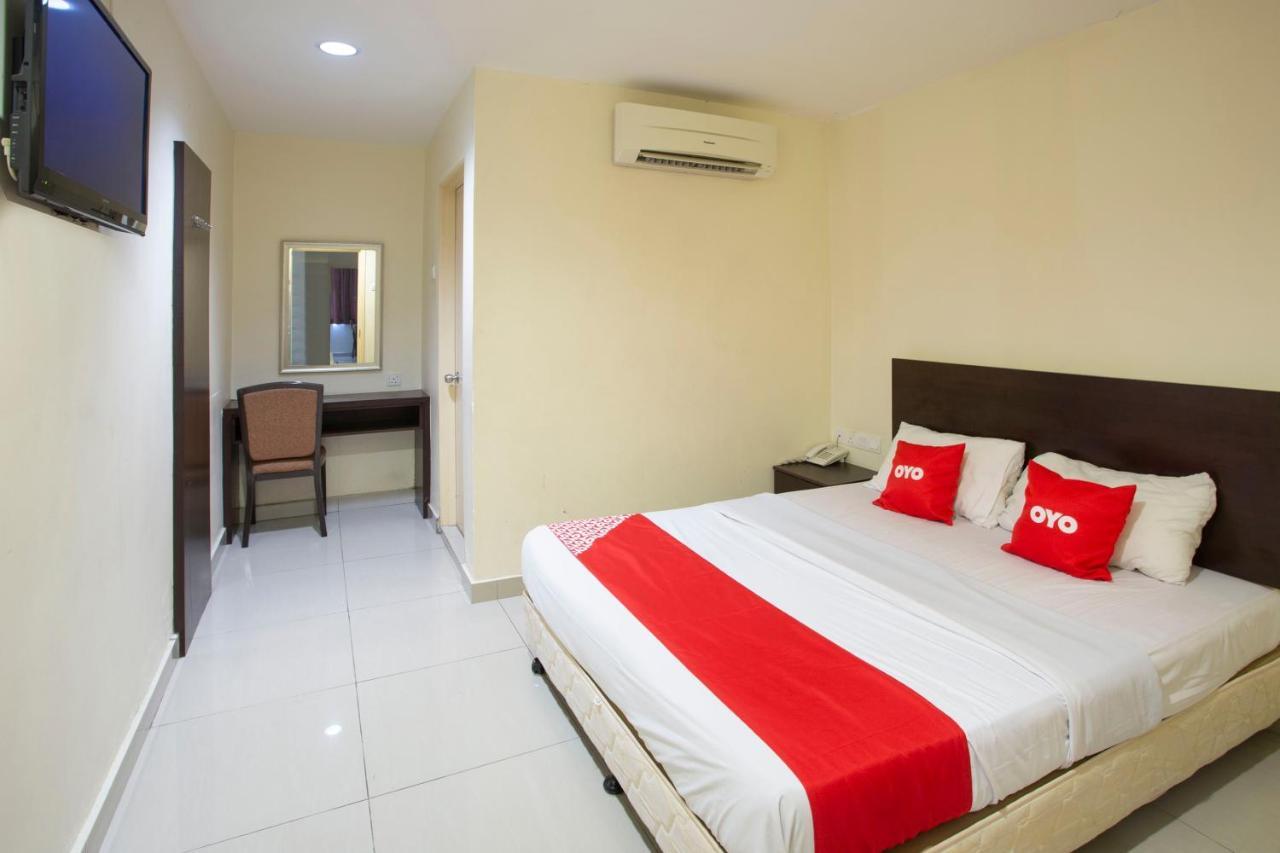 Oyo 89966 Green World Hotel @ Seri Putra Kajang Eksteriør billede