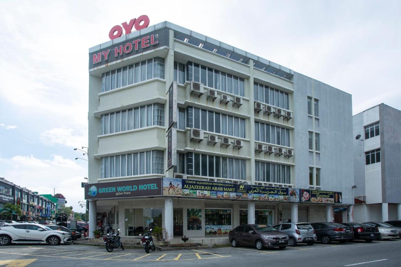 Oyo 89966 Green World Hotel @ Seri Putra Kajang Eksteriør billede