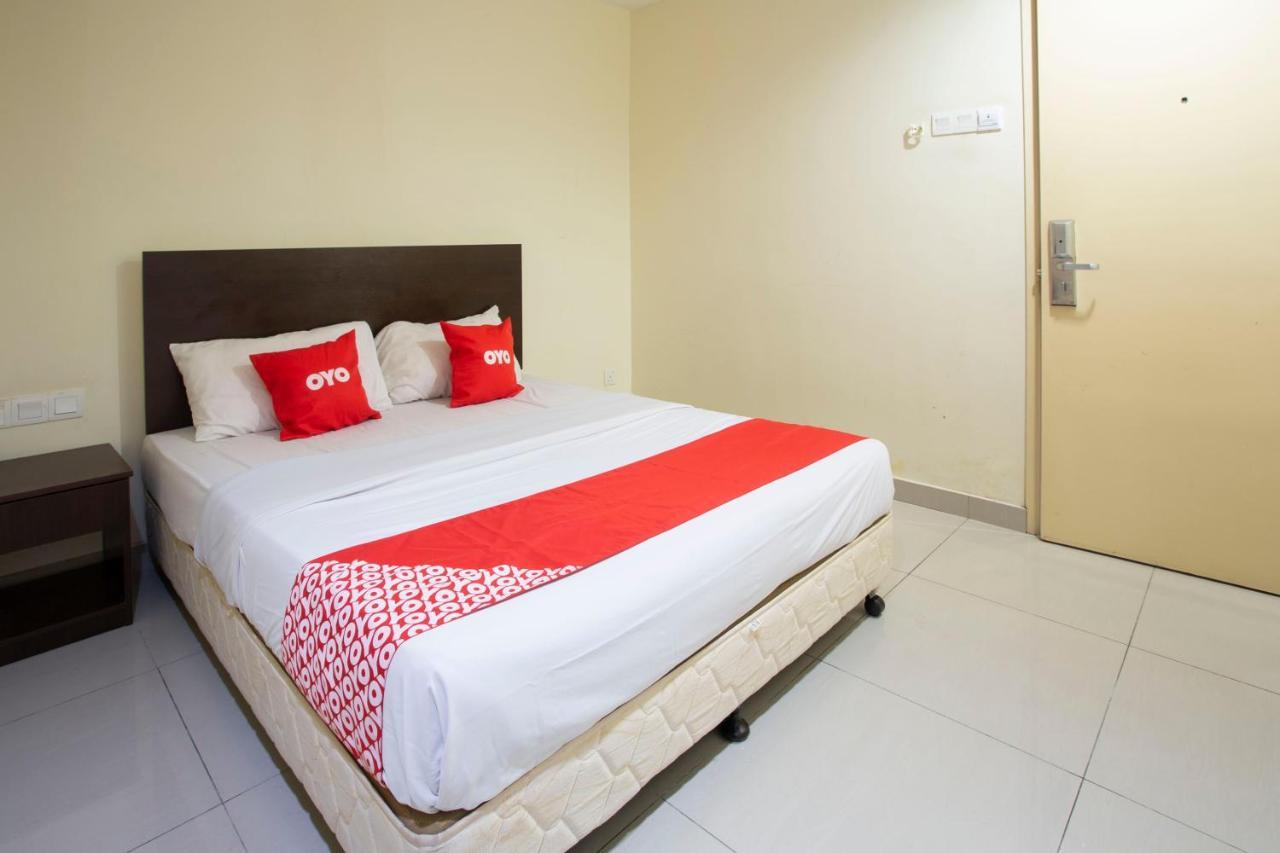 Oyo 89966 Green World Hotel @ Seri Putra Kajang Eksteriør billede