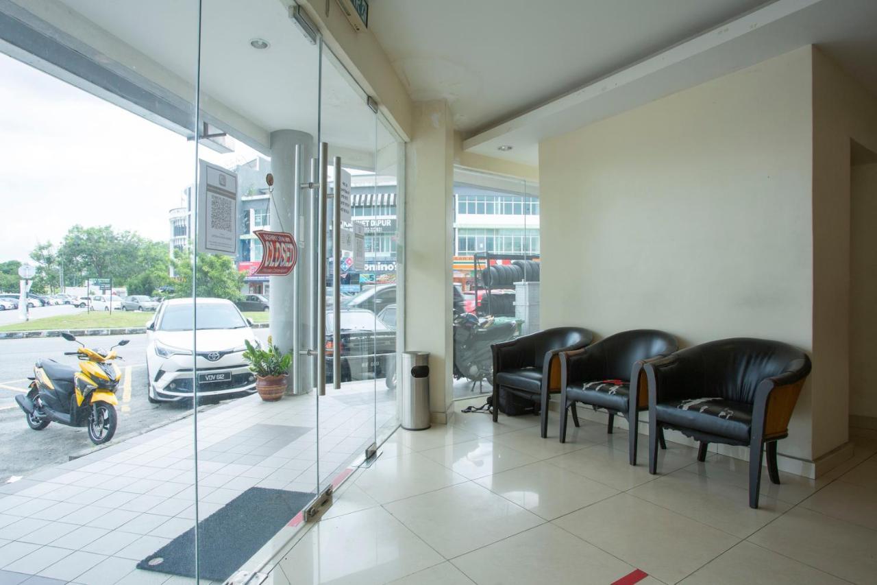 Oyo 89966 Green World Hotel @ Seri Putra Kajang Eksteriør billede