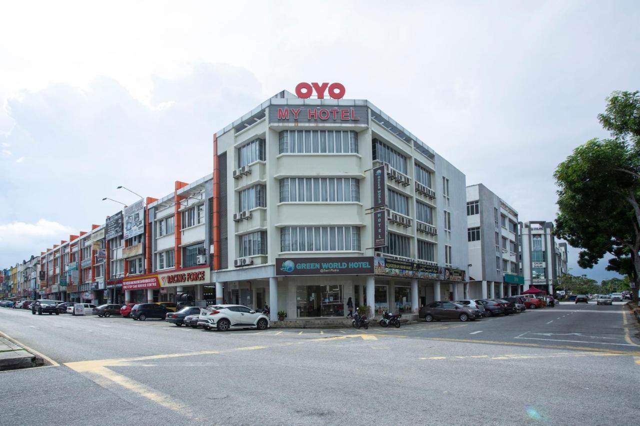 Oyo 89966 Green World Hotel @ Seri Putra Kajang Eksteriør billede
