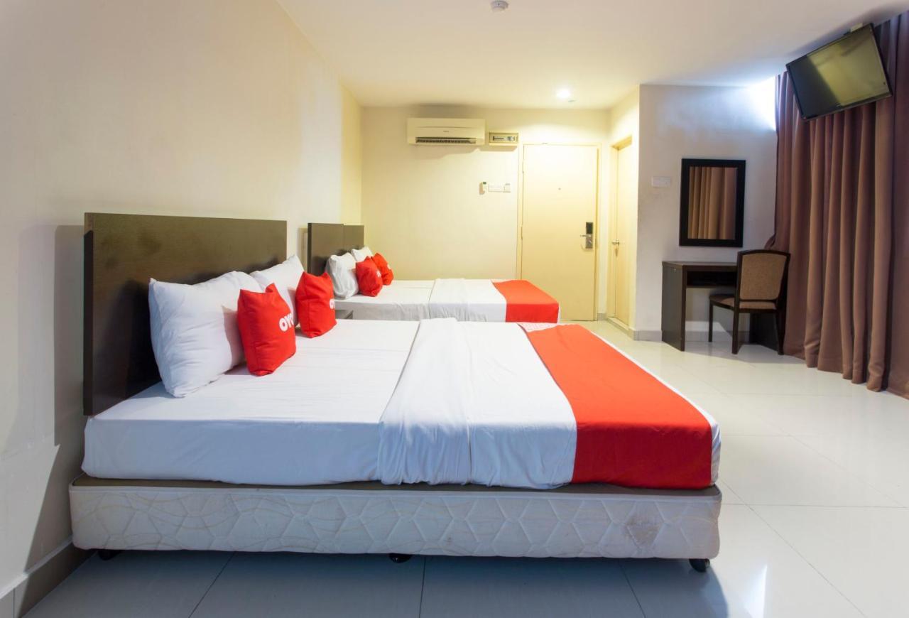 Oyo 89966 Green World Hotel @ Seri Putra Kajang Eksteriør billede