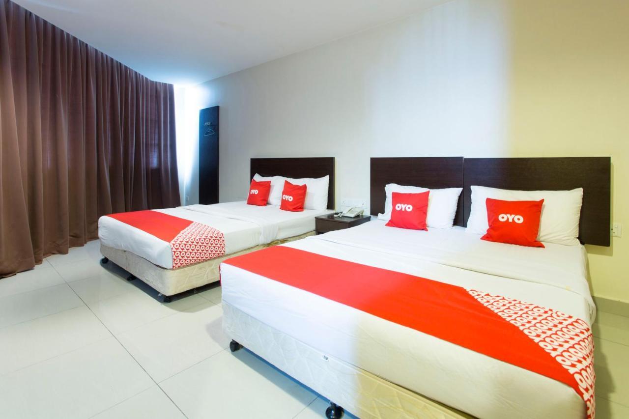 Oyo 89966 Green World Hotel @ Seri Putra Kajang Eksteriør billede