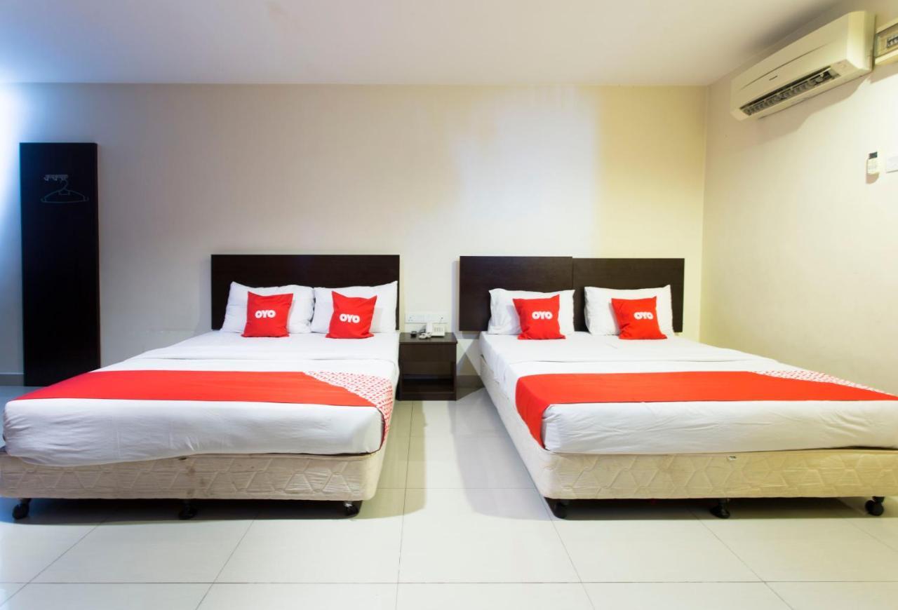 Oyo 89966 Green World Hotel @ Seri Putra Kajang Eksteriør billede