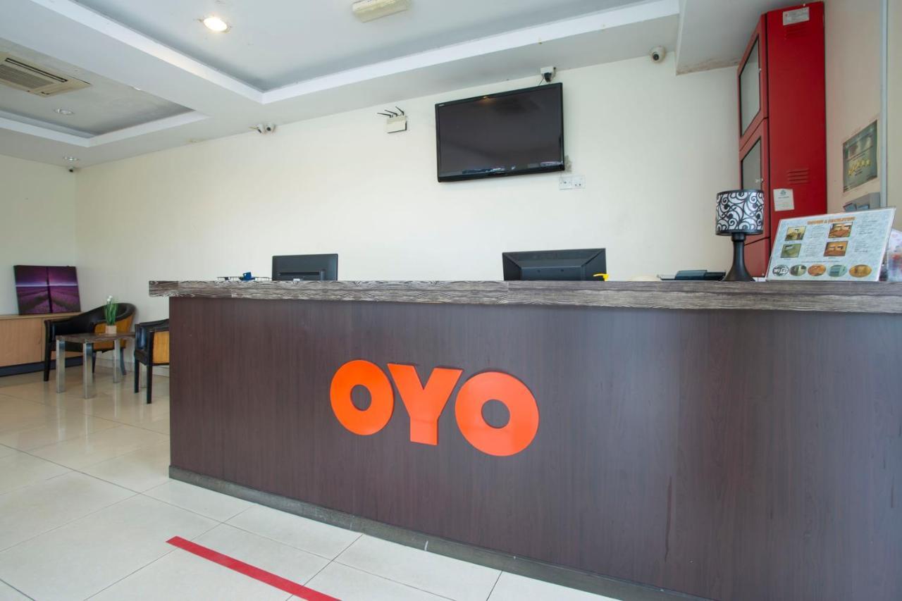 Oyo 89966 Green World Hotel @ Seri Putra Kajang Eksteriør billede