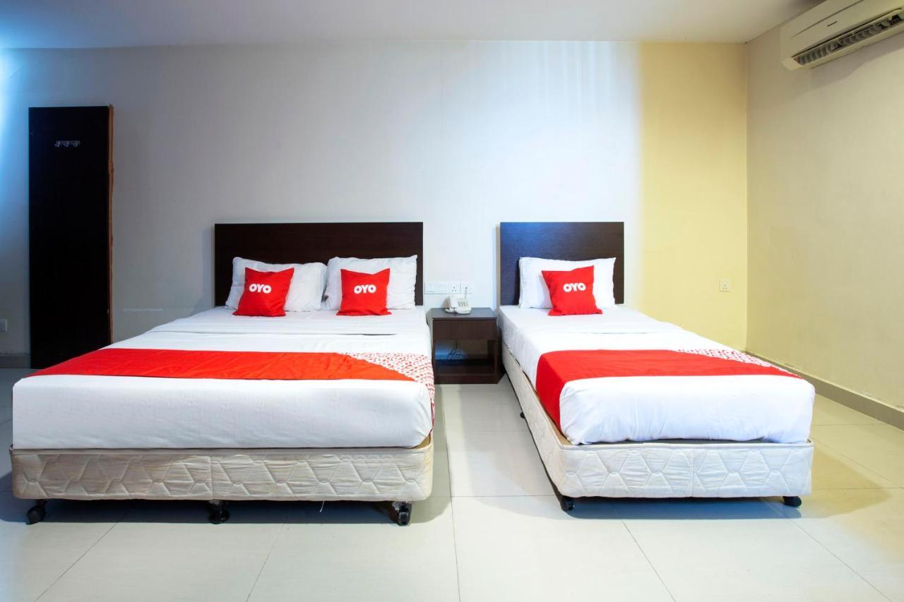 Oyo 89966 Green World Hotel @ Seri Putra Kajang Eksteriør billede