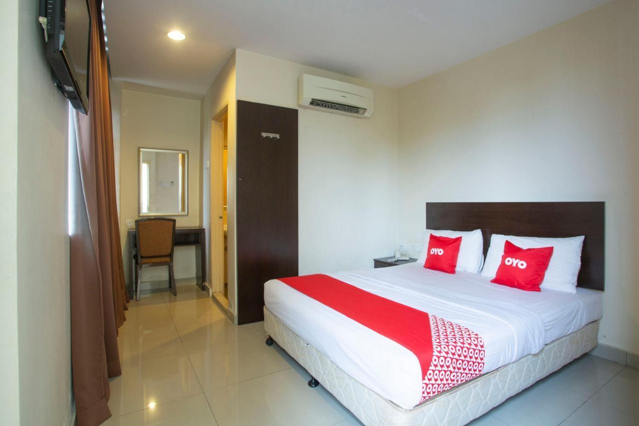 Oyo 89966 Green World Hotel @ Seri Putra Kajang Eksteriør billede